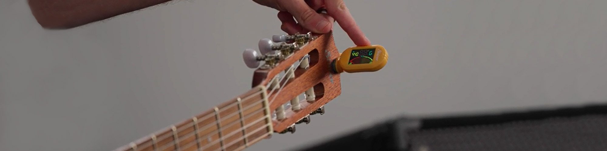 Apprendre à accorder ma guitare