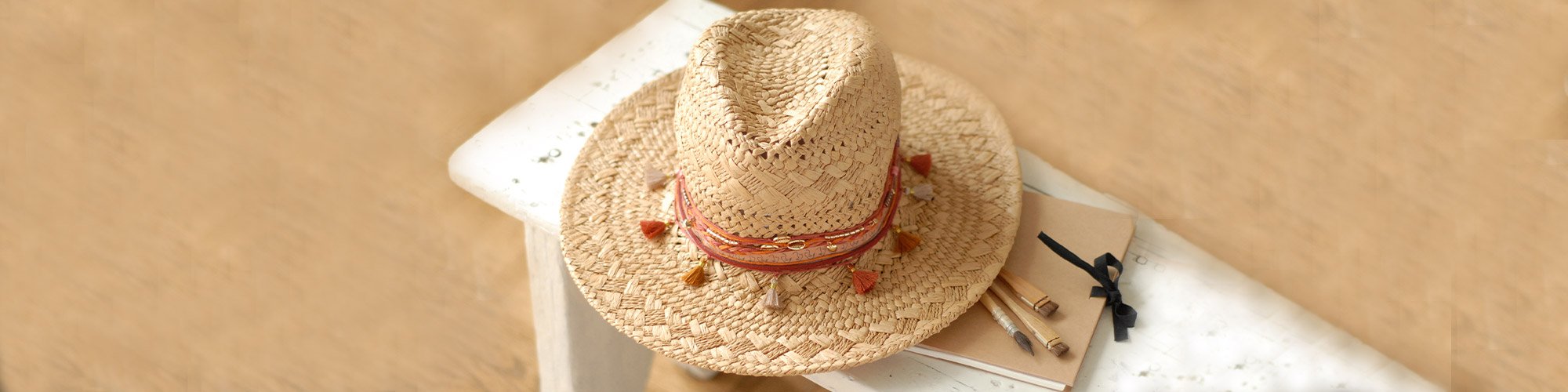 Chapeau à breloques