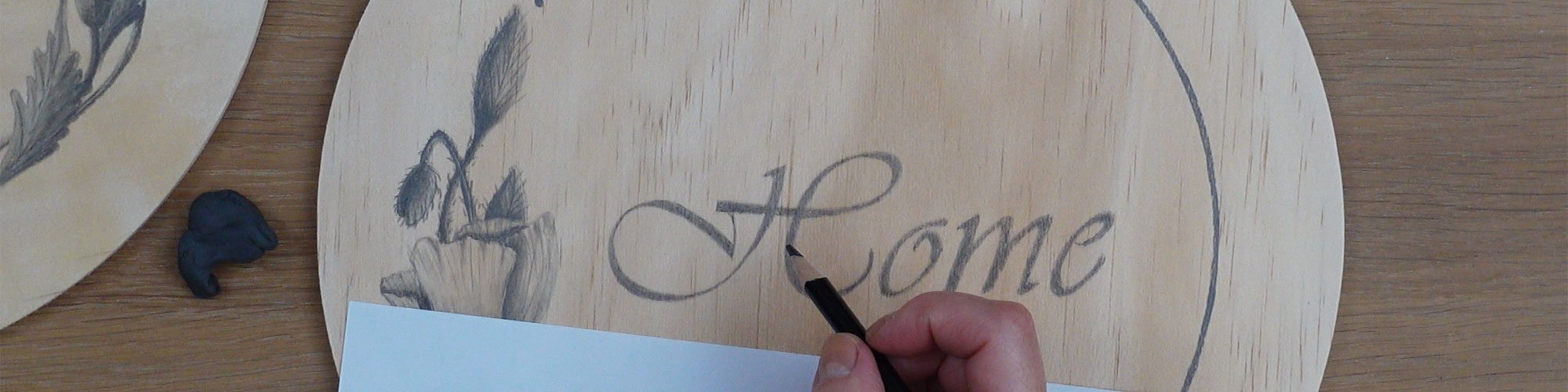 Couronne végétale aux crayons graphites