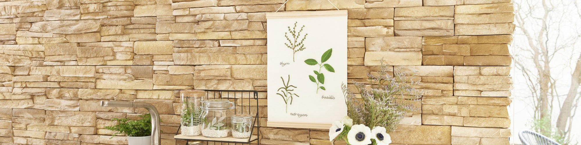 Broderie pour cuisine : aromates avec DMC