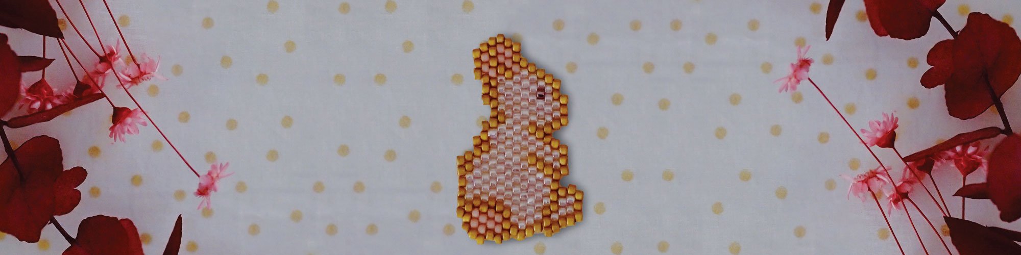 Broche lapin en perles toho