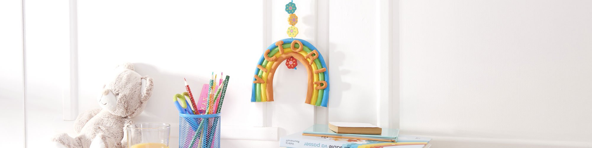 Tuto suspension arc-en-ciel en pâte à sel ​et peinture comestible