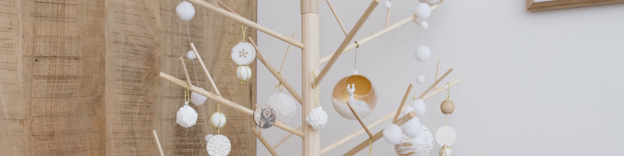 Sapin aux suspensions d'hiver