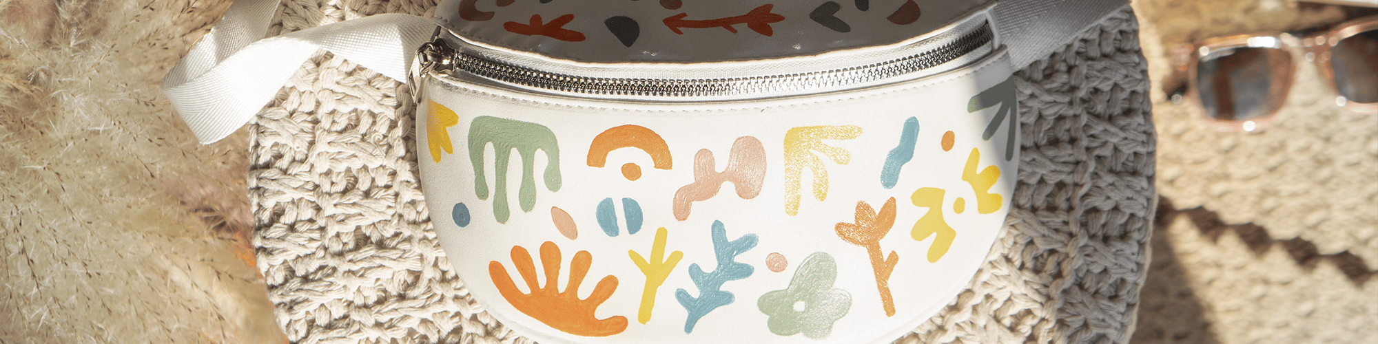 Tuto peinture sur cuir : sac banane avec Pébéo