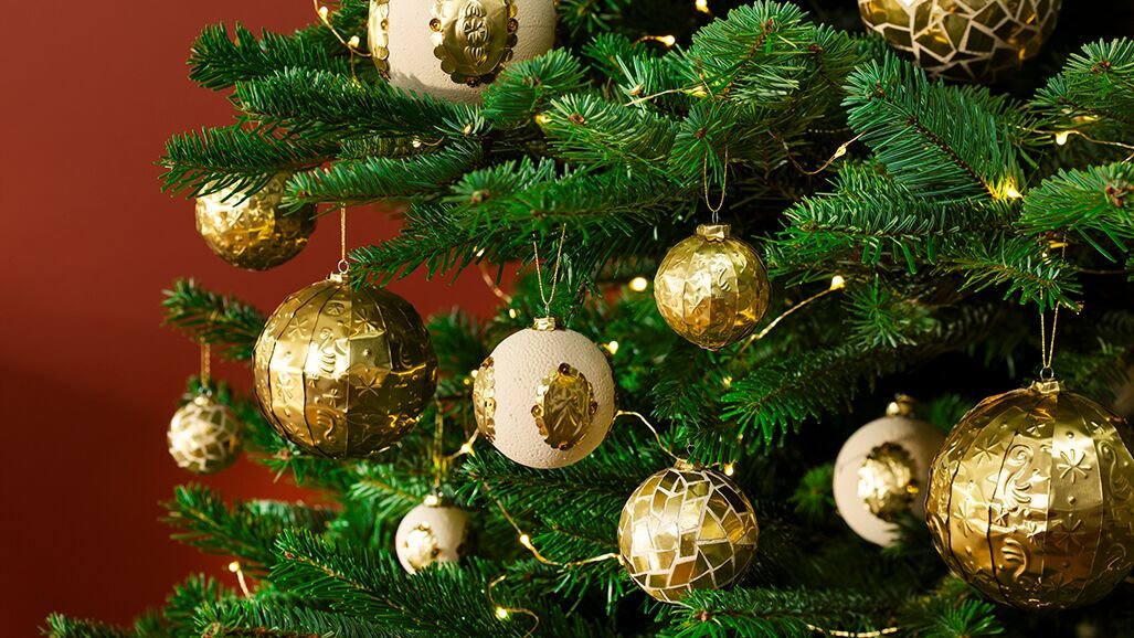 Tuto boules de Noël en métal à repousser avec Graine Créative