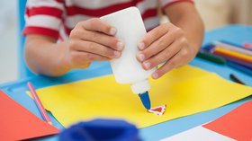 Colle pour enfant