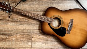 Toutes les guitares folk