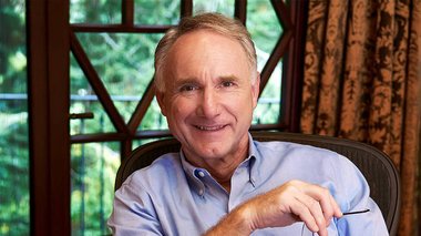 Dan Brown