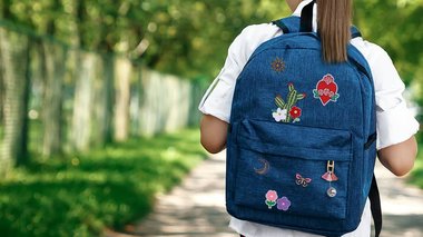 10 idées pour un cartable ou un sac personnalisé