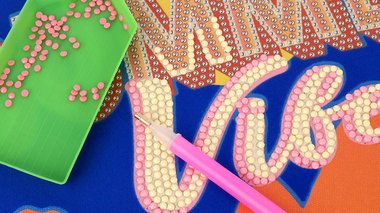 Kits broderie diamant : l’art facile