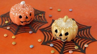 Citrouilles d’Halloween décorées 