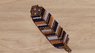 Broche plume en perles toho