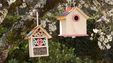 Tuto nichoir et hôtel à insectes arc-en-ciel​