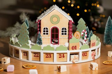 Inspiration Calendrier de l'Avent en bois : créez un village de Noël