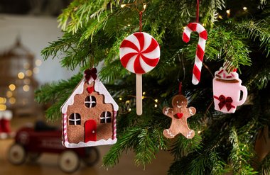 Tuto Suspensions de Noël en feutrine : créez des gourmandises pour votre sapin