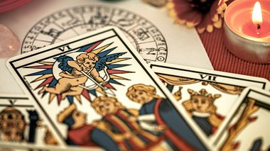 Top 10 des meilleurs oracles divinatoires
