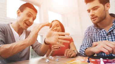 10 jeux d'ambiance à offrir à un adulte