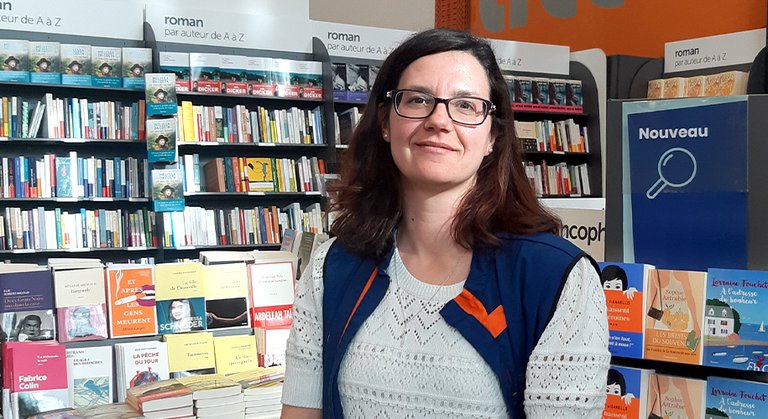 /content/dam/cultura-one/2022/livre/SMT_ACTU_cc_libraire_marina_begles.jpg
