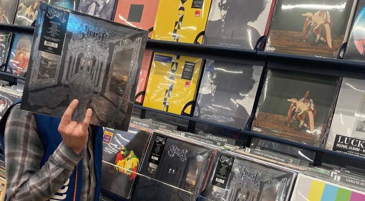 /content/dam/cultura-one/2025/musique/NAV_albums-du-mois_0525.jpg