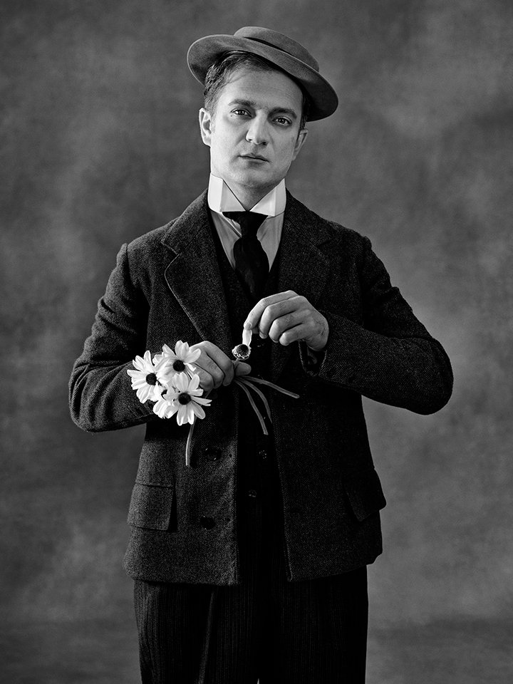 /content/dam/cultura-one/communication-cultura/brand-content/portraits-croisés/Renaud_capucon_buster_720x960.jpg