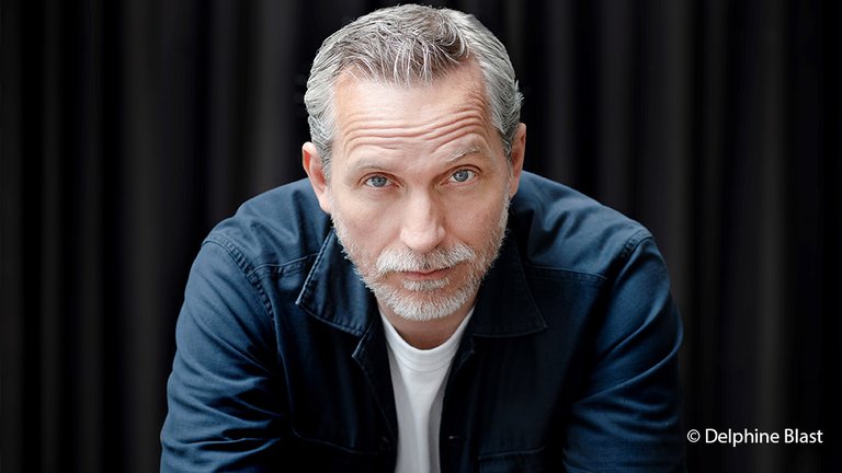 /content/dam/cultura-one/entités/people/NAV-SMT_Interview-Olivier-Norek.jpg