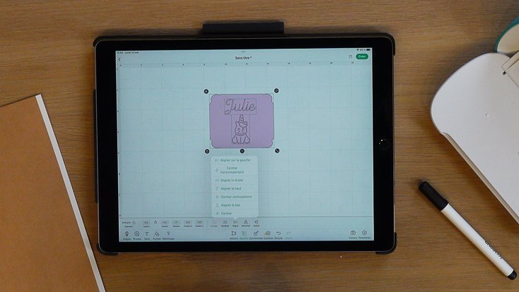 /content/dam/cultura-one/how-to/loisirs-créatifs/apprendre-a-utiliser-la-cricut/personnalisation-affaires-scolaires/TUTO_CMS_Personnalisation-fournitures-sco_8.jpg