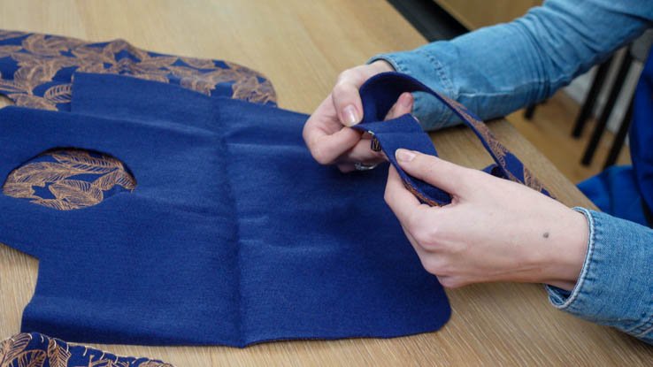 /content/dam/cultura-one/how-to/mercerie/couture-sans-machine-feutrine/TUTO_CMS_Couture-sans-machine sac_3.jpg