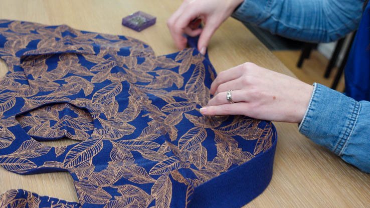 /content/dam/cultura-one/how-to/mercerie/couture-sans-machine-feutrine/TUTO_CMS_Couture-sans-machine sac_4.jpg