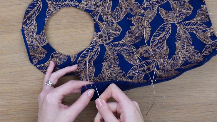 /content/dam/cultura-one/how-to/mercerie/couture-sans-machine-feutrine/TUTO_CMS_Couture-sans-machine sac_5.jpg