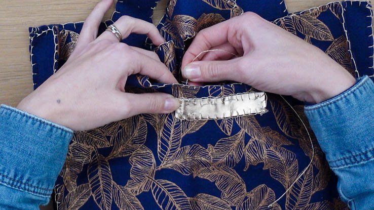 /content/dam/cultura-one/how-to/mercerie/couture-sans-machine-feutrine/TUTO_CMS_Couture-sans-machine sac_8.jpg