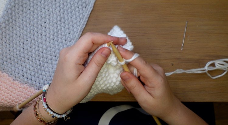 /content/dam/cultura-one/how-to/mercerie/couverture-bebe/TUTO_CMS_Couverture-bebe_3.jpg