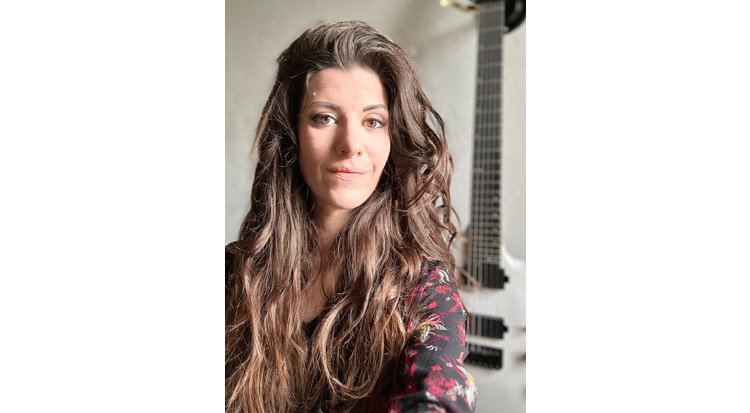 /content/dam/cultura-one/interview/laura-spolenak/TUTO_CMS_Shiver_Laura_3.jpg