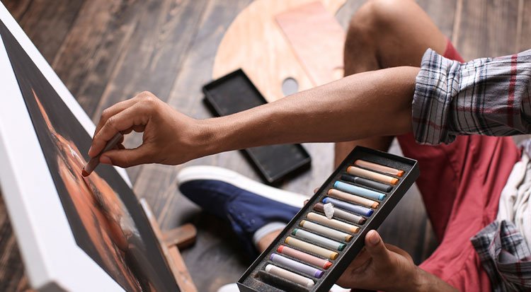 /content/dam/cultura-one/les-guides/beaux-arts/comment-dessiner-pastel/maj-dessiner-pastel/TUTO_CMS_pastels_3.jpg