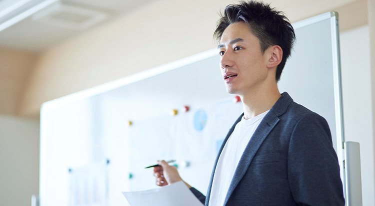 /content/dam/cultura-one/les-guides/comment-apprendre-le-japonais/TUTO_CMS_apprendre_japonais_1.jpg