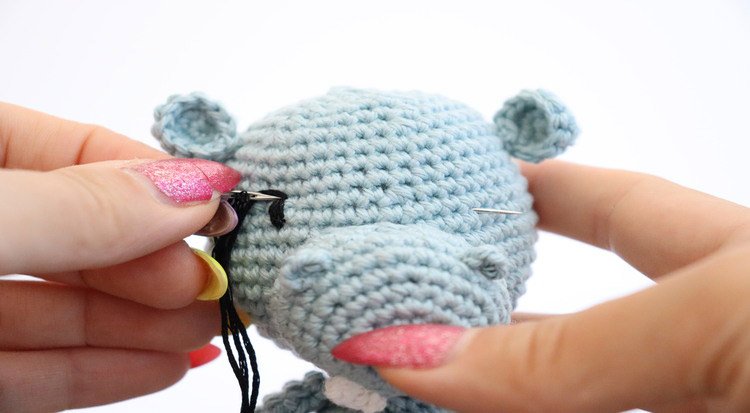 /content/dam/cultura-one/les-guides/comment-faire-un-amigurimi-au-crochet/TUTO_CMS_amigurumis_06.jpg