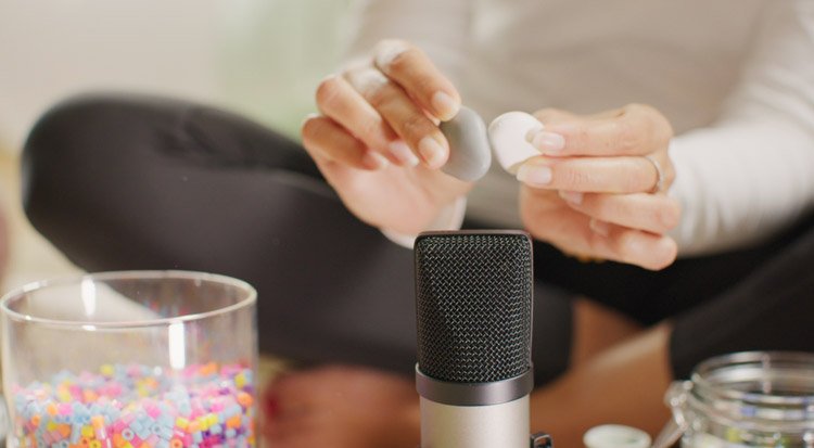 /content/dam/cultura-one/les-guides/epanouissement-personnel/tout-savoir-sur-l'asmr/TUTO_CMS_ASMR6.jpg