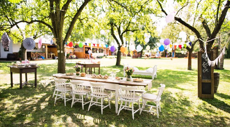 /content/dam/cultura-one/les-guides/fêtes-et-évènements/TUTO_CMS_Garden-party-deco.jpg