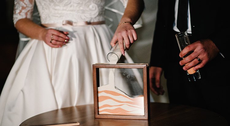 /content/dam/cultura-one/les-guides/mariage/mariage-laïque/TUTO_CMS_mariage_laïque_2.jpg