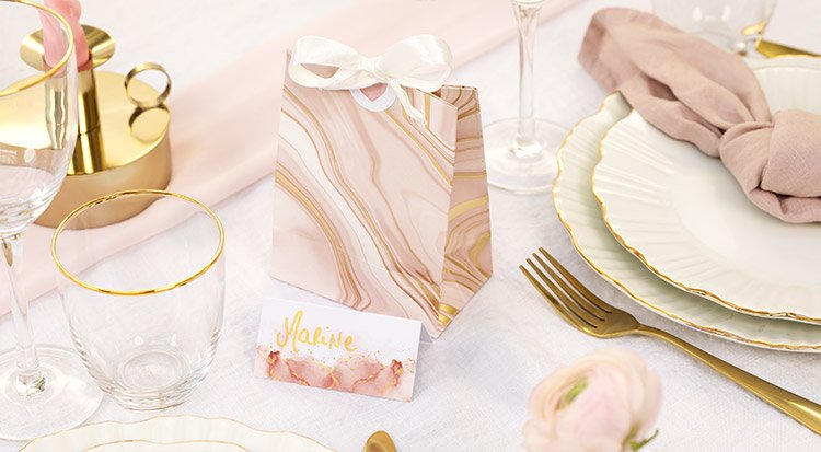 /content/dam/cultura-one/les-guides/mariage/mariage-romantique/TUTO_CMS_mariage_romantique_8.jpg