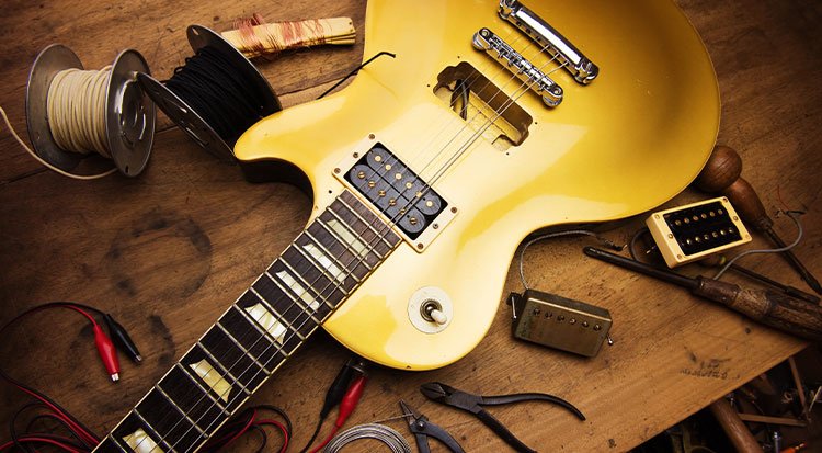/content/dam/cultura-one/les-guides/musique/entretenir-sa-guitare/TUTO_CMS_entretenir_guitare_6.jpg
