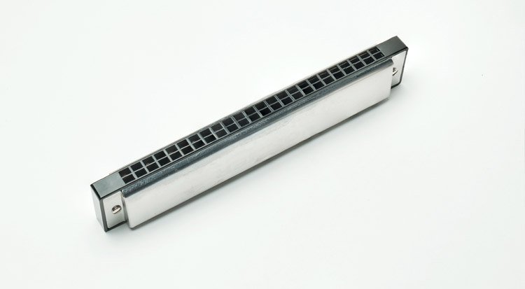 /content/dam/cultura-one/les-guides/musique/quel-harmonica-choisir/TUTO_CMS_tremolo.jpg