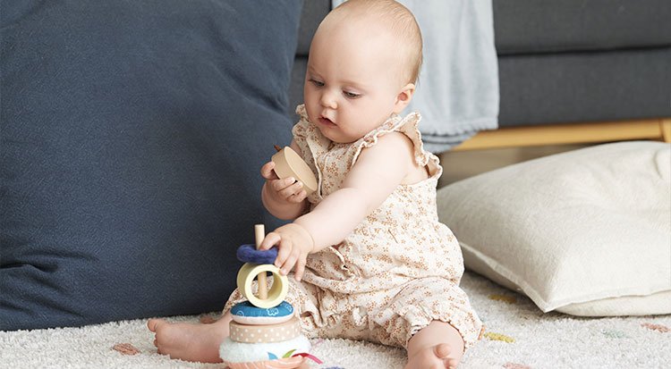 /content/dam/cultura-one/les-guides/preparer-arrivee-bebe/que-mettre-sur-une-liste-de-naissance/TUTO_CMS_liste_naissance_eveil.jpg