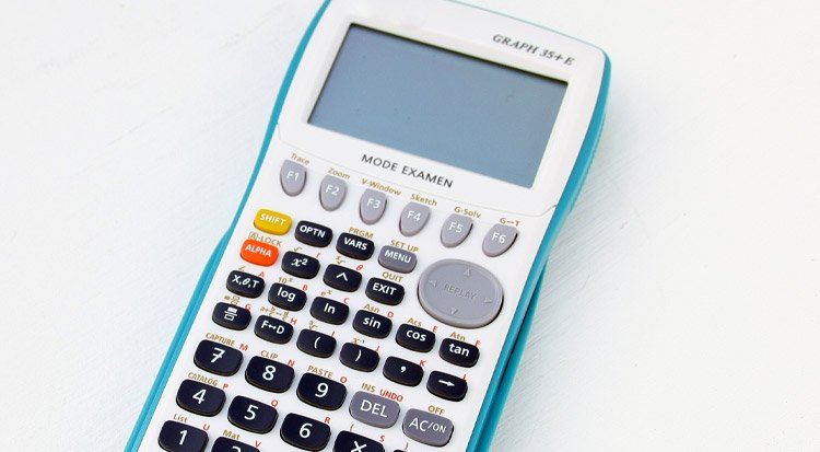 /content/dam/cultura-one/les-guides/rentree-des-classes/comment-choisir-sa-calculatrice/TUTO_CMS_choisir_calculatrice_3.jpg