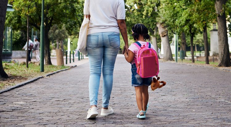 /content/dam/cultura-one/les-guides/rentree-des-classes/comment-choisir-un-cartable-en-cp/TUTO_CMS_cartable_cp1.jpg