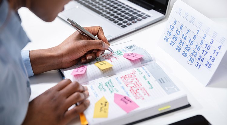 /content/dam/cultura-one/les-guides/rentree-des-classes/conseils-pour-preparer-la-rentree-des-classes1/agenda-choisir/TUTO_CMS_agenda_choisir_4.jpg