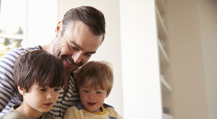 /content/dam/cultura-one/les-guides/univers-enfants/que-faire-quand-il-pleut-en-famille/TUTO_CMS_activite_pluie_2.jpg