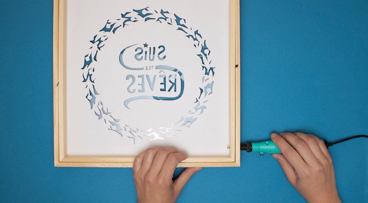 /content/dam/cultura-one/les-tutos/2022/cadre-lumineux/TUTO_CMS_crea-papier-hiver5.jpg
