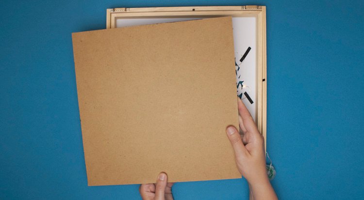 /content/dam/cultura-one/les-tutos/2022/cadre-lumineux/TUTO_CMS_crea-papier-hiver8.jpg