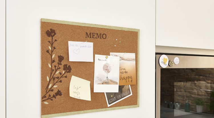 /content/dam/cultura-one/les-tutos/2022/courants-d'air/pyrogravure-tableau-memo/TUTO_CMS_pyrogravure_memo.jpg