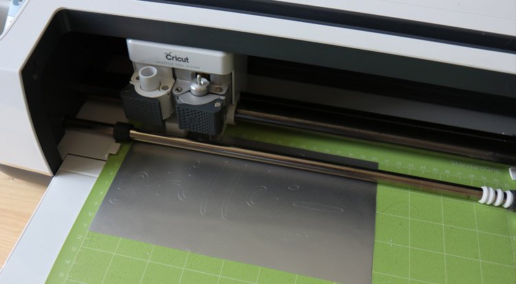 /content/dam/cultura-one/les-tutos/2022/live-cricut/boite-à-bijoux/TUTO_CMS_Boite-bijou_4.jpg